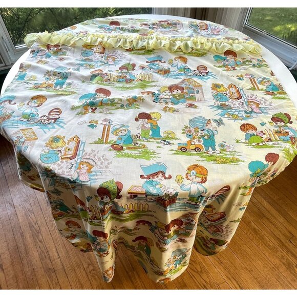 Vintage 70s double curtains, juvenile print, ruffled panels, gender neutral room - Picture 5 of 10